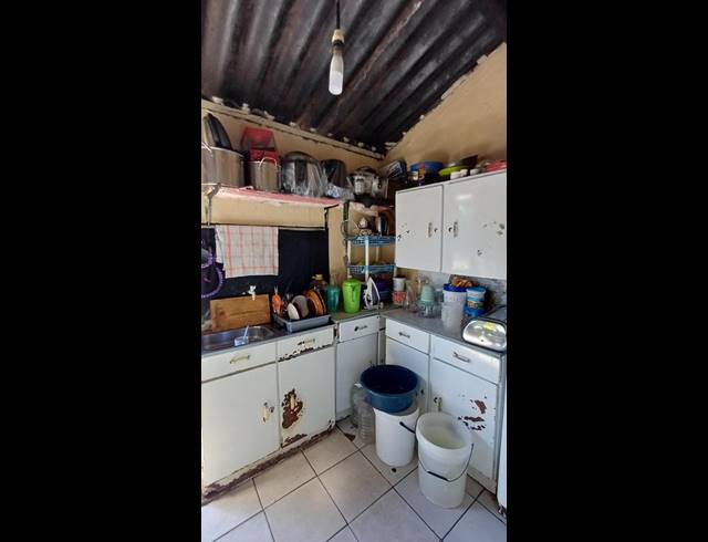 2 BEDROOM HOUSE FOR SALE IN EZAKHENI